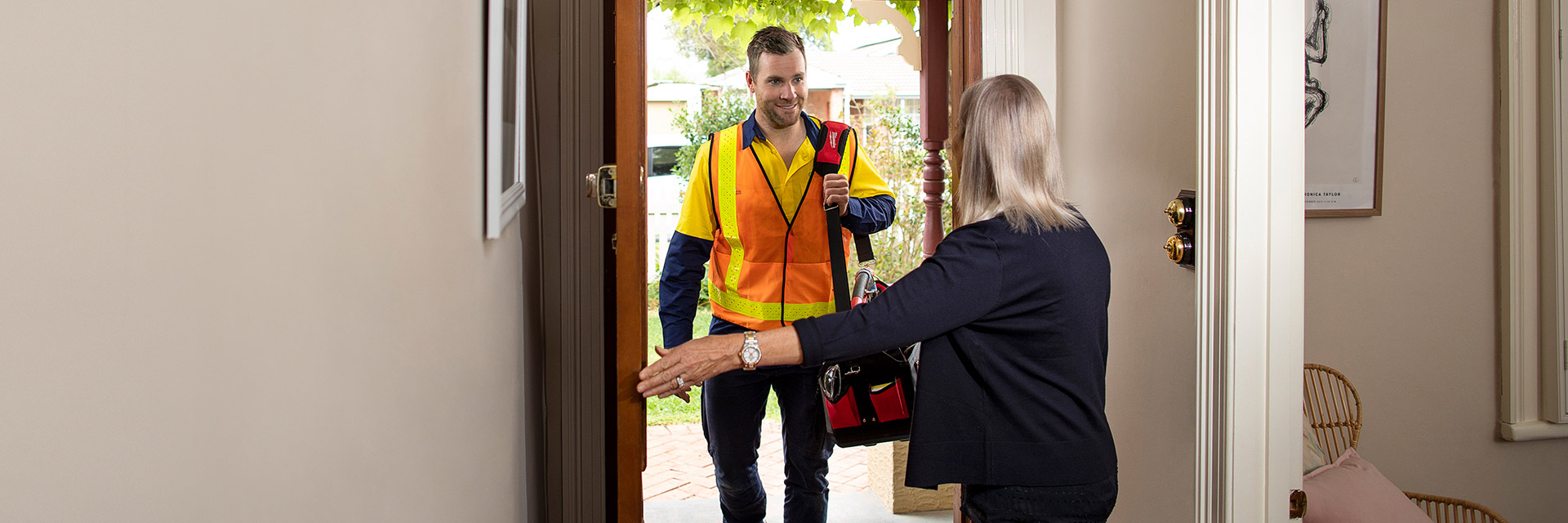 Tradie arriving at customer's home